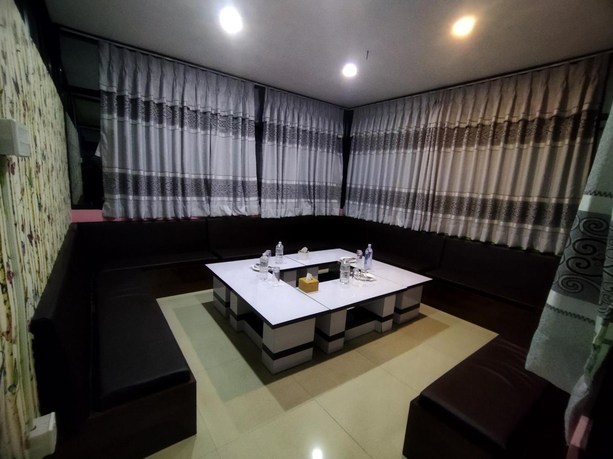 Chareli Resort Nagarkot Eksteriør bilde